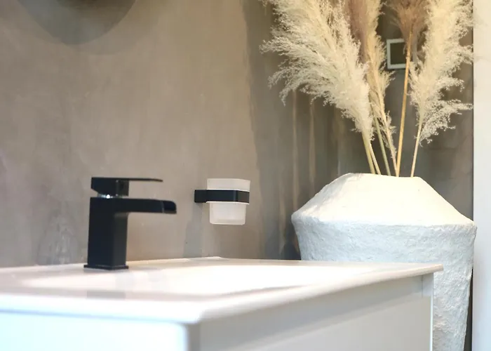 Rowan Beg Retreat * Renvyle